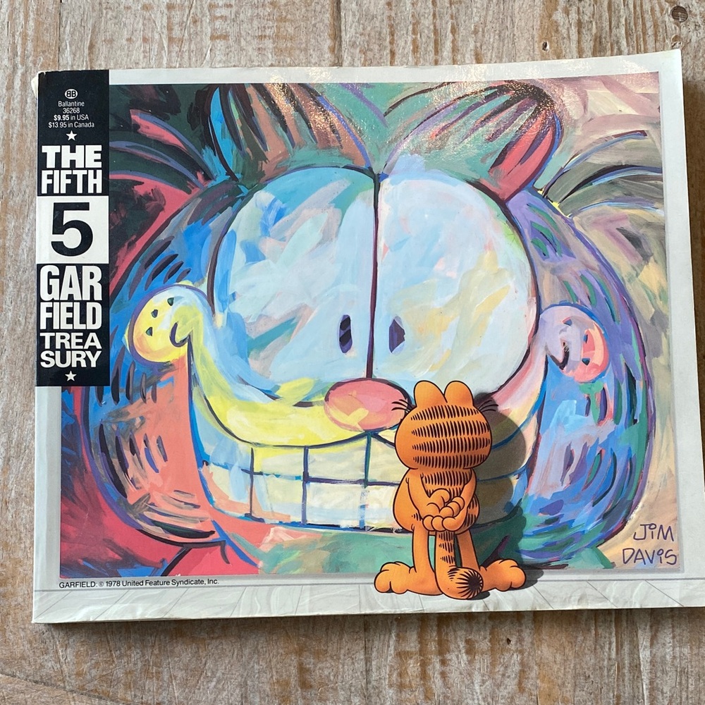 Garfield Treasury Comic Book
